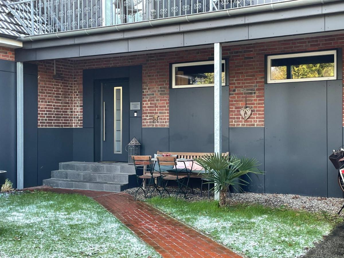 Weinhaus An Der Bergstrasse Appartement Hamburg-Harburg Buitenkant foto